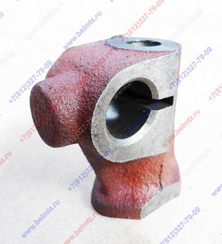 240-1007152-Б Стойка оси коромысел средняя вторая